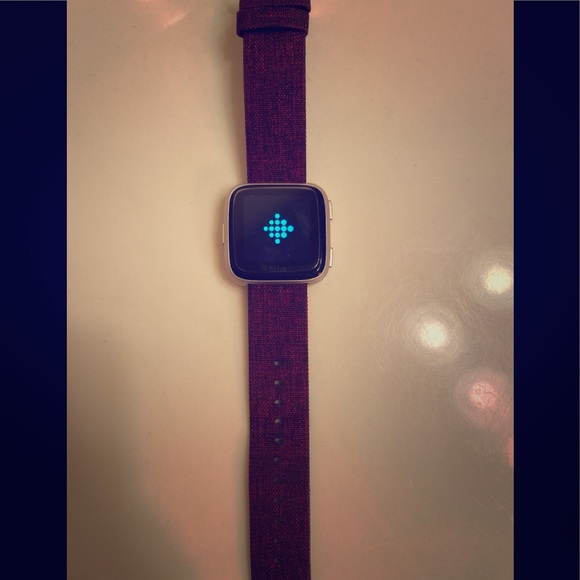 Versa Fitbit Watch - Picture 1 of 4